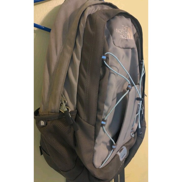 The North Face Jester Backpack Padded Straps Book Bag Hiking Brown Tan Unisex - Picture 2 of 13